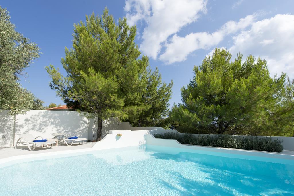 Anemolia Villas With Private Pools Near The Most Beautiful Beaches Of Alonissos Isomata Esterno foto